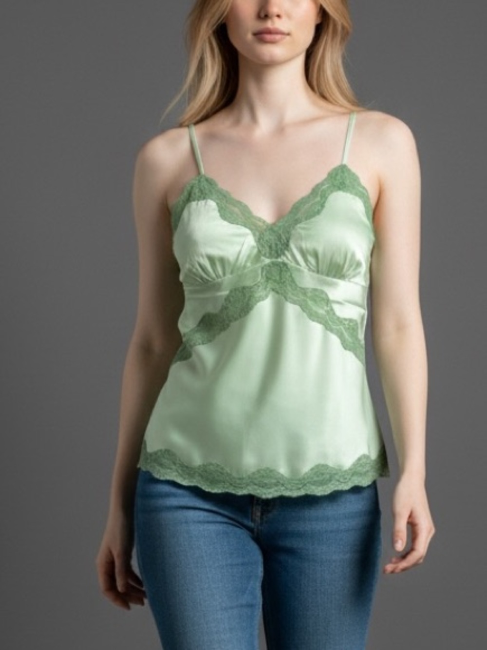 Gold Hawk 💯 silk lime camisole